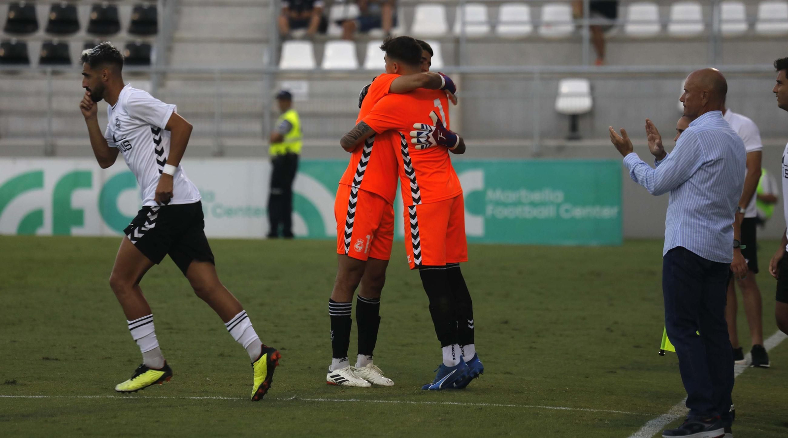 Las fotos del Balona-AD Ceuta de pretemporada en el Ciudad de La Línea (0-1)