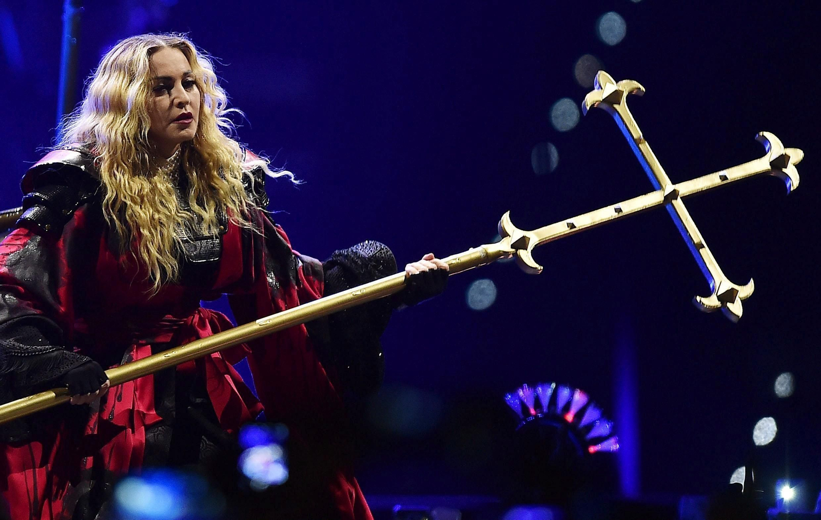 Madonna, durante una actuación en un concierto.