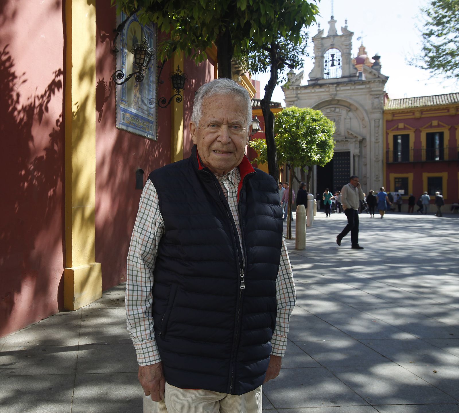 José Luis Garrido Bustamante en la Plaza de San Lorenzo.