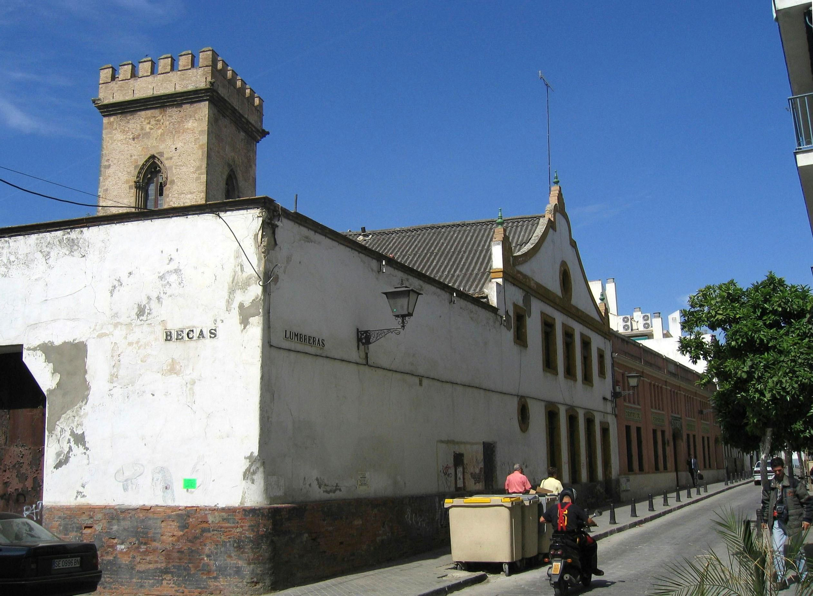 Vista de la Torre de Don Fadrique desde la calle Lumbreras.