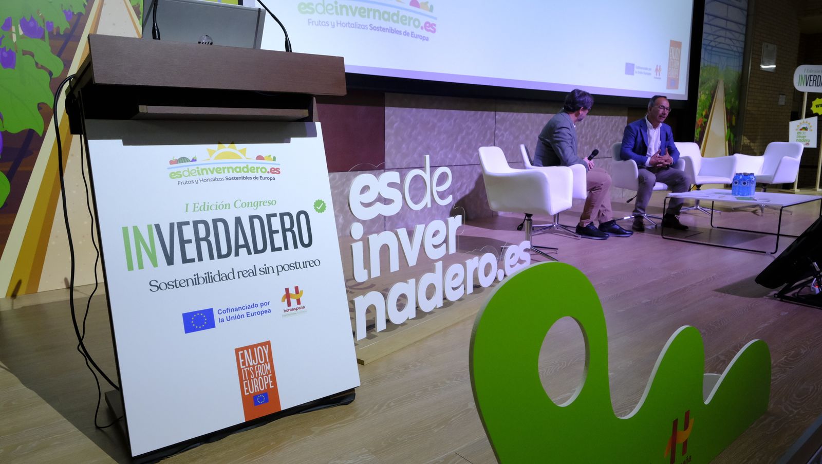 Imágenes de las jornadas sobre invernaderos de Hortispaña en la Universidad de Almería