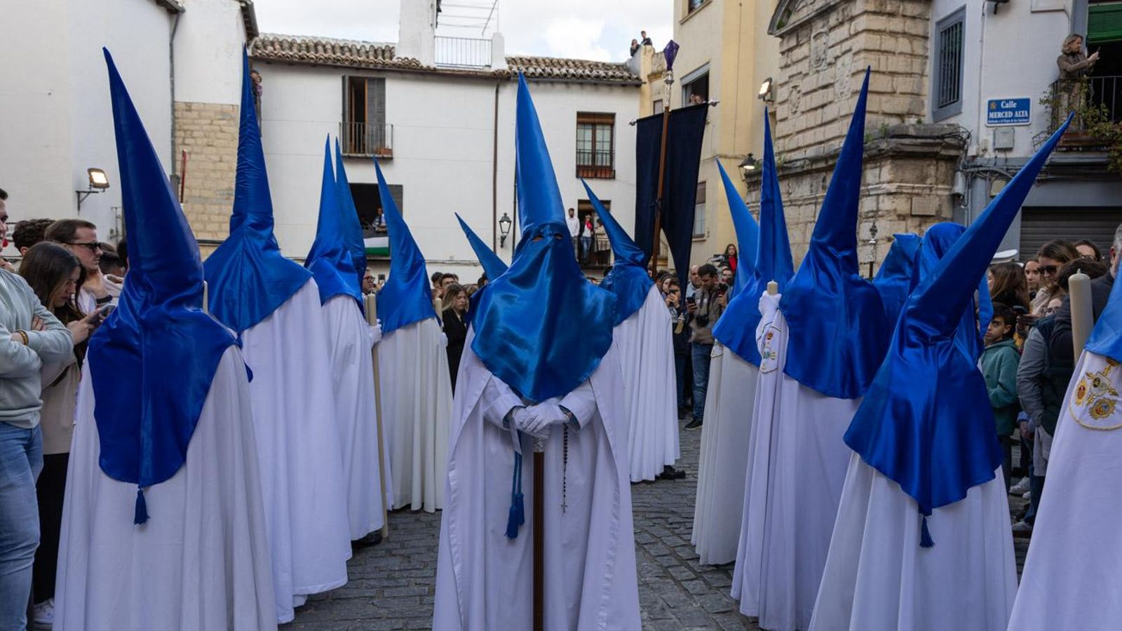 Los jiennenses se recrean con la cofradía de los Estudiantes un nuevo Lunes Santo