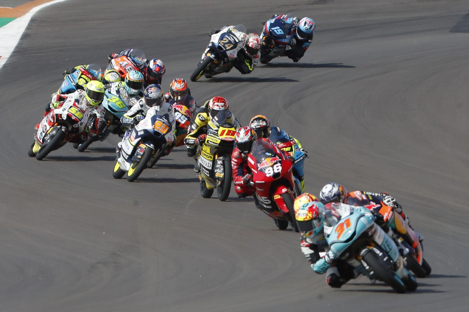 Las fotos del primer triunfo del palaciego Rueda en el Mundial de motociclismo