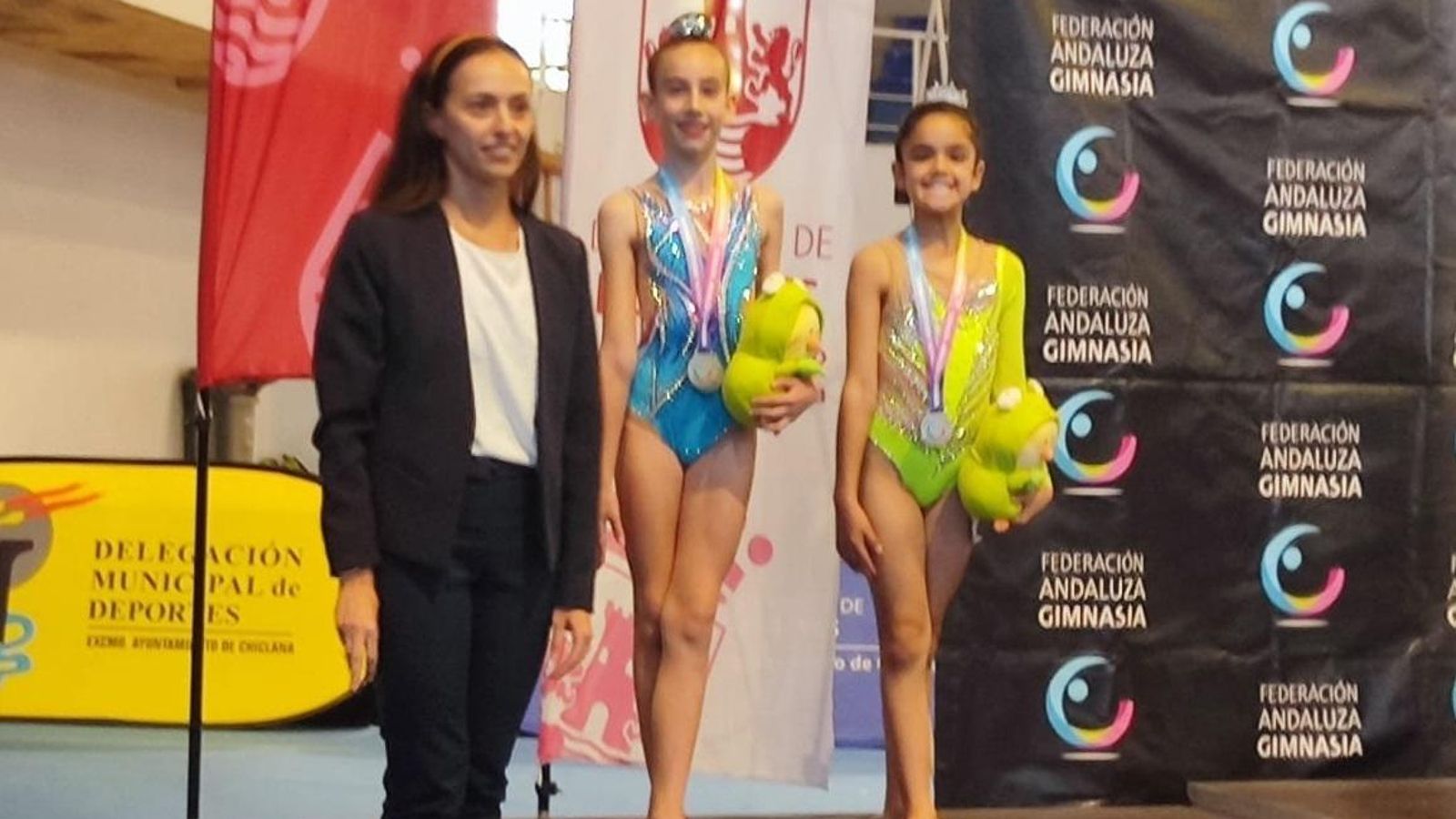 Aroa Ortiz y Lola Vila.