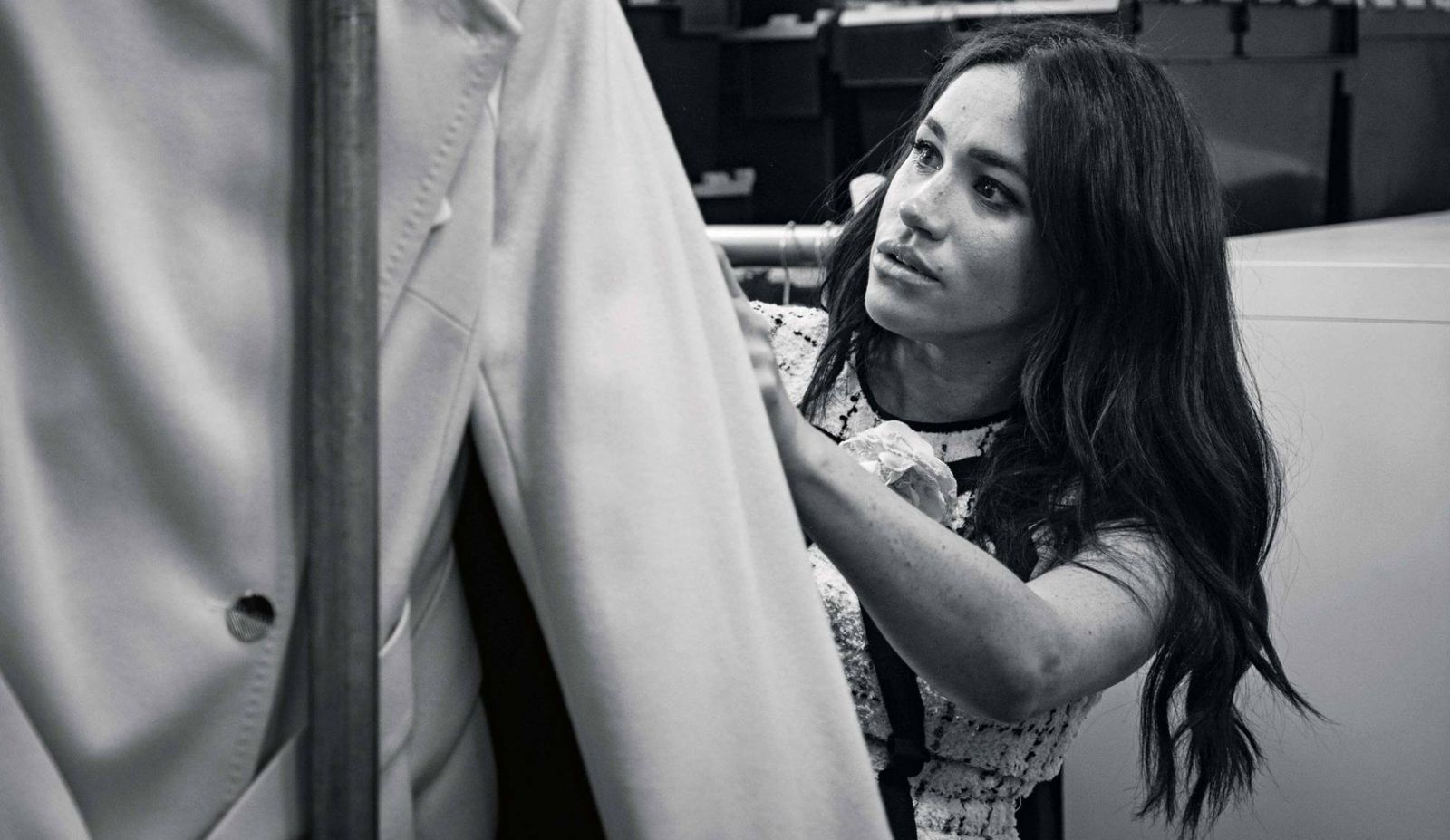 Imágenes del 'making of' de la colección de Meghan Markle.
