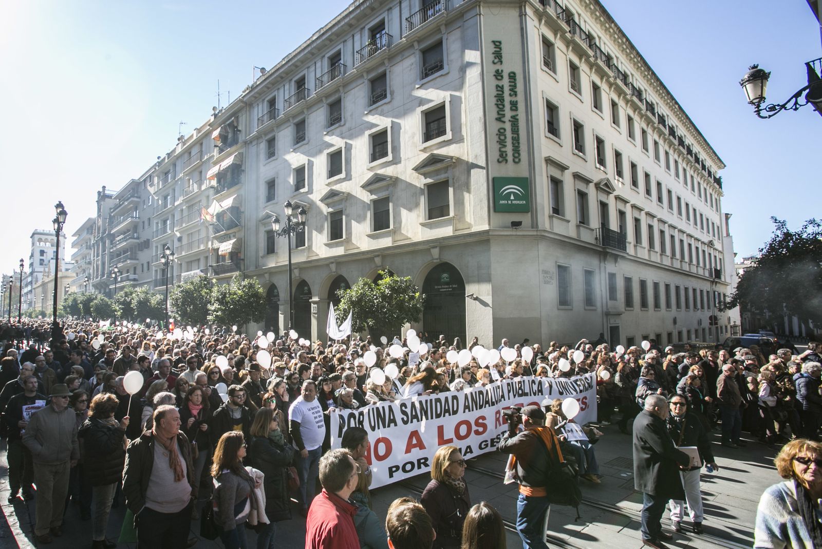 La marea blanca, en Sevilla