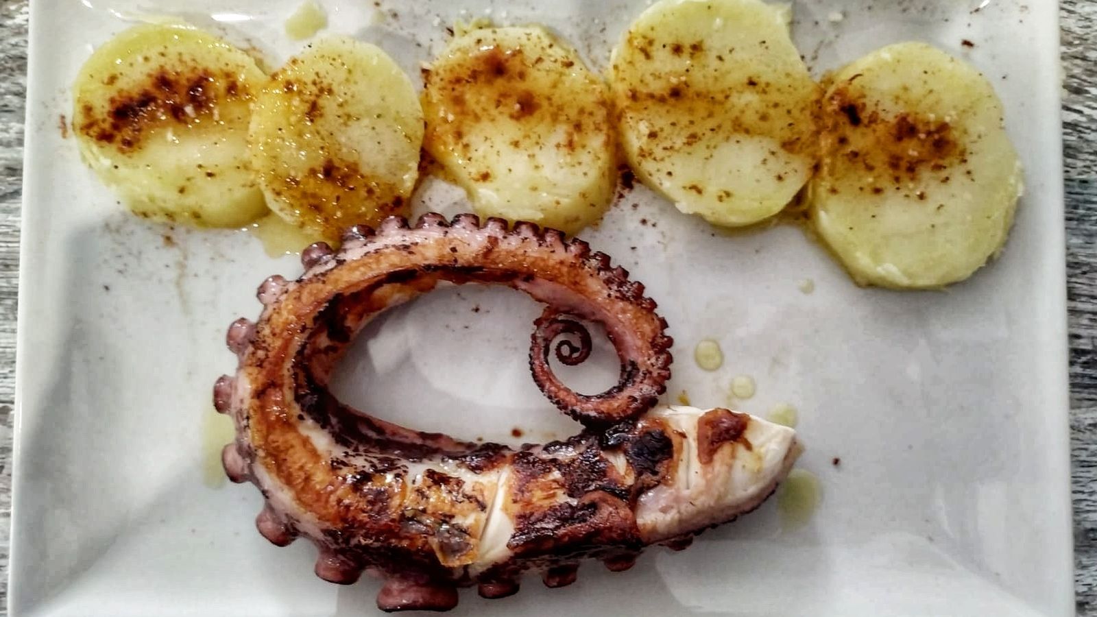 La carta sigue los pasos del restaurante originario.