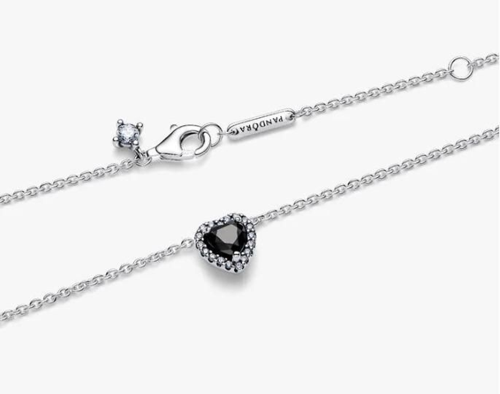 Collar Corazón en relieve