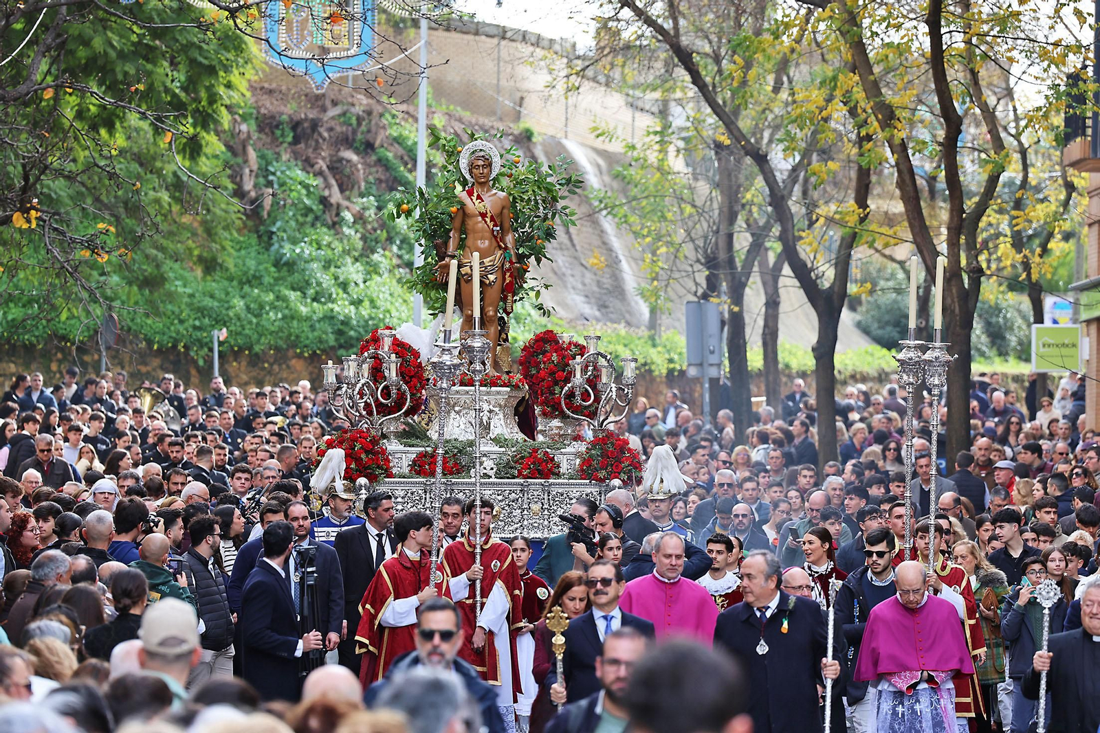 Imágenes de la procesión de San Sebastián por las calles de Huelva