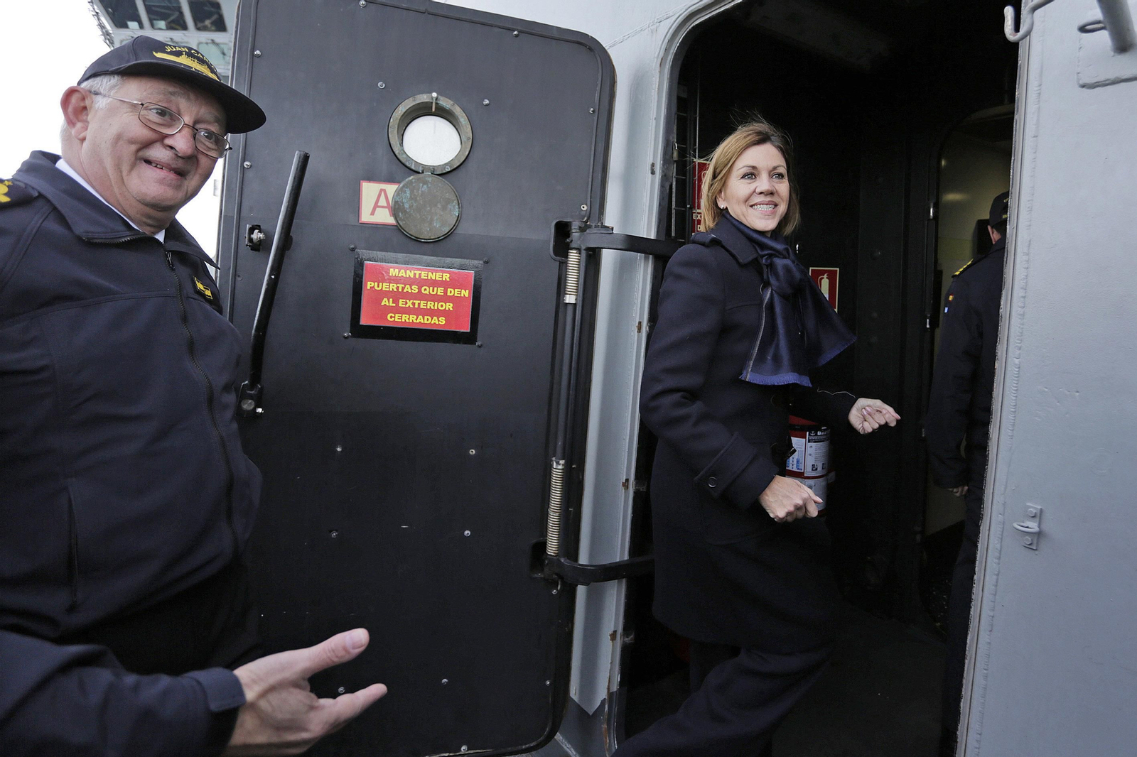 La visita de Cospedal a Rota, en imágenes