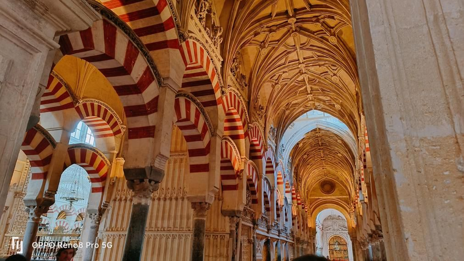 Foto de la Mezquita-Catedral de Córdoba tomada con el Oppo Reno 8 Pro