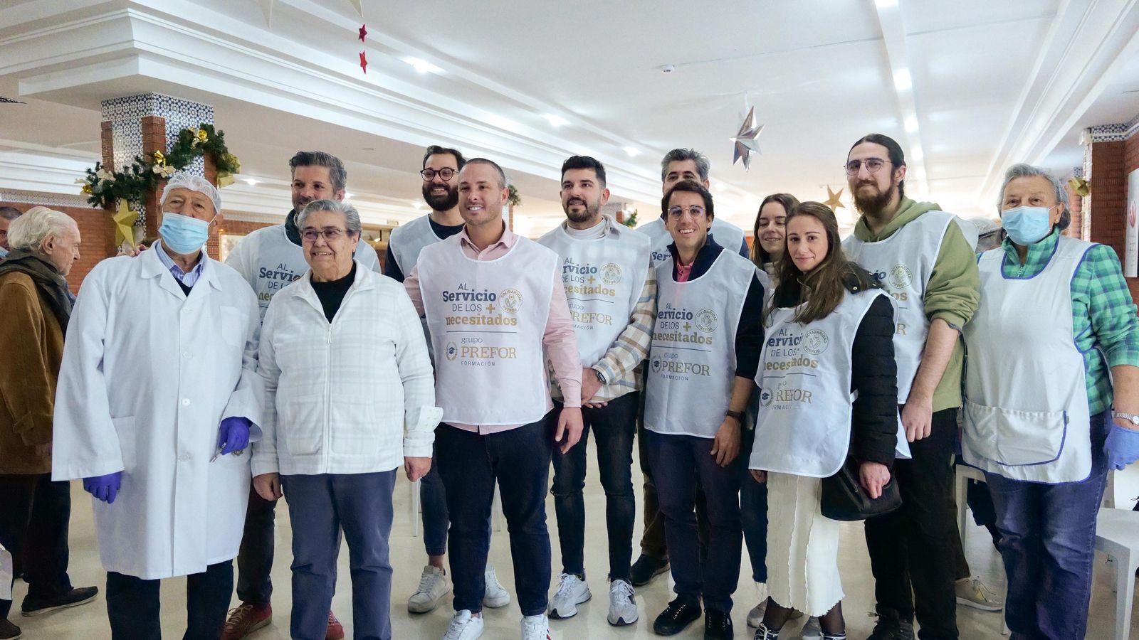 Acto de entrega de la ayuda de trabajadores de la empresa Grupo Prefor Formación y de la propia empresa
