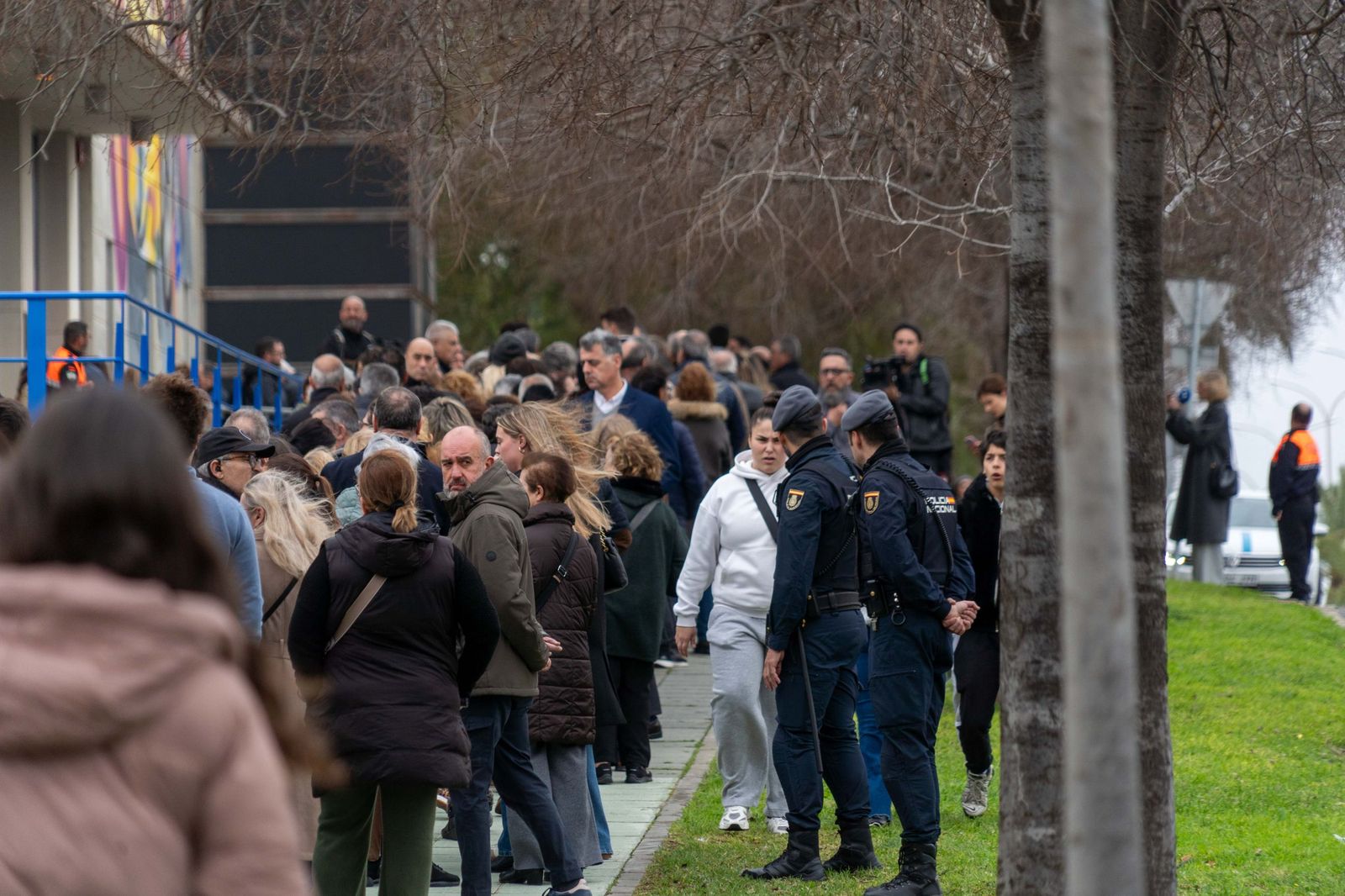 Fotografías del ambiente previo a la Misa funeral por las víctimas del accidente ferroviario