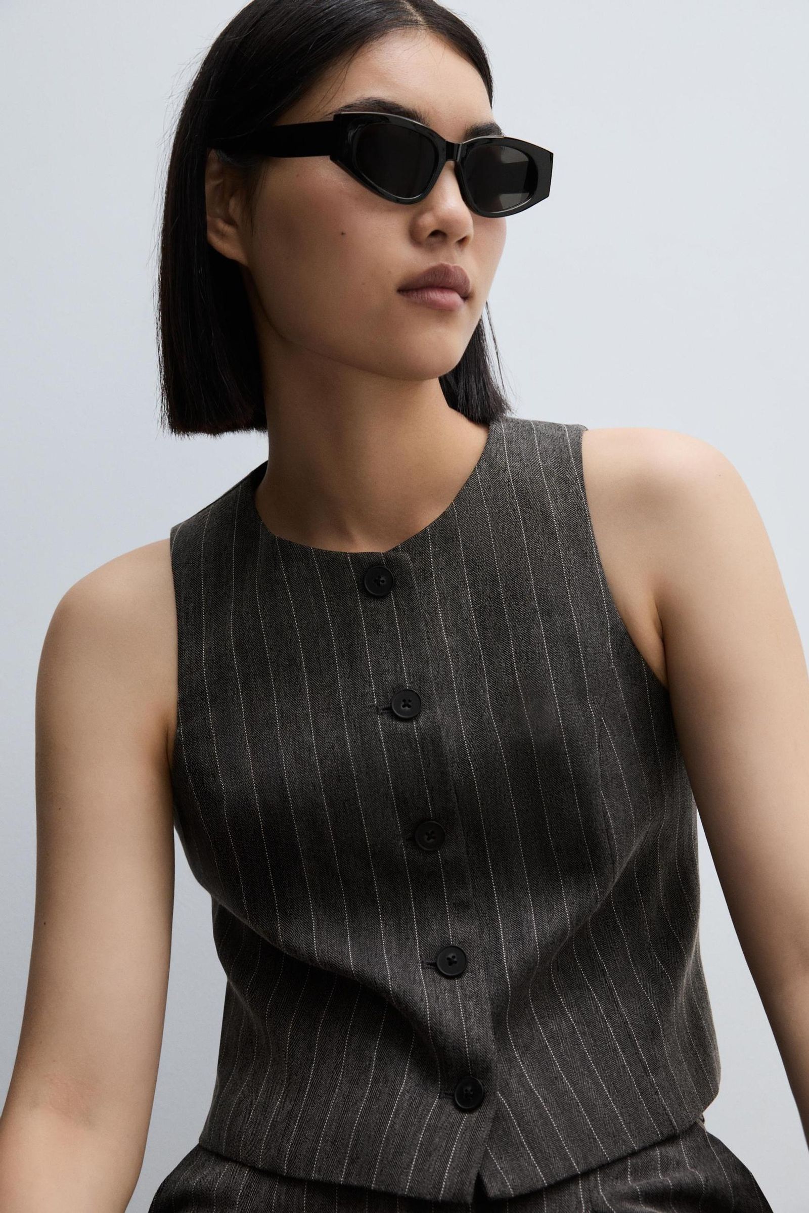 Chaleco de rayas diplomáticas de Lefties.