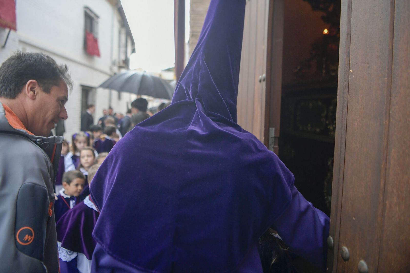 Así vivió la Hermandad del Santo Vía Crucis la suspensión de su Estación de Penitencia 2025