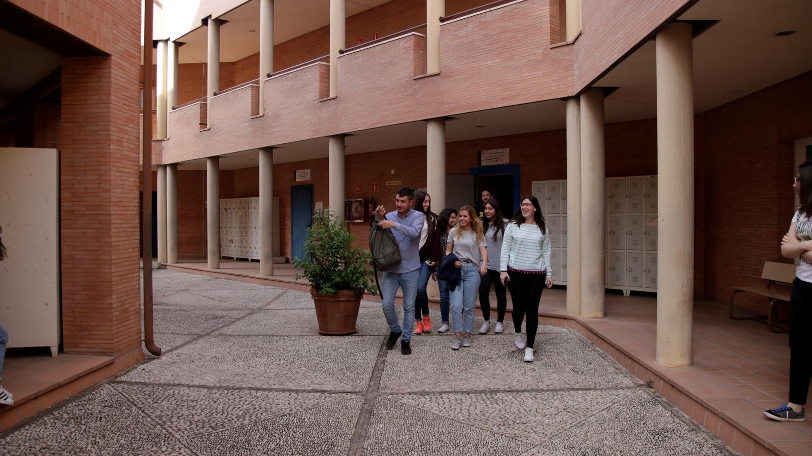 Alumnos de la UCO en la Facultad de Derecho.