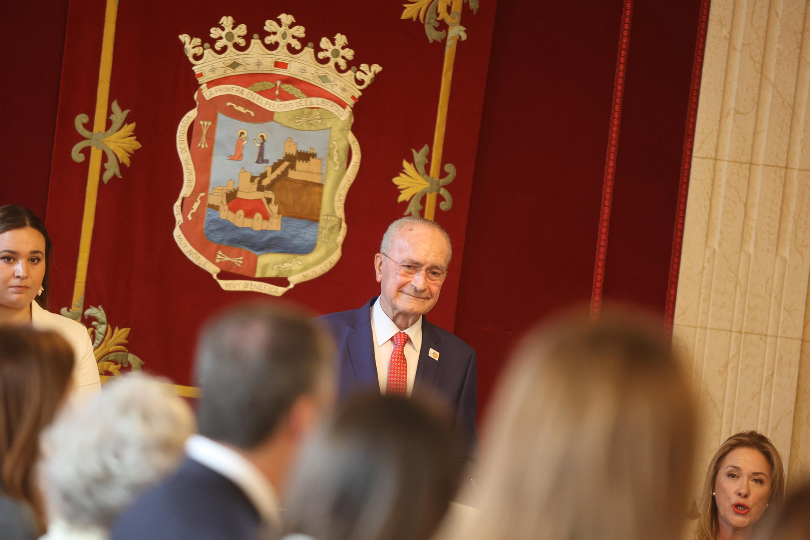 La investidura del alcalde de Málaga, en imágenes