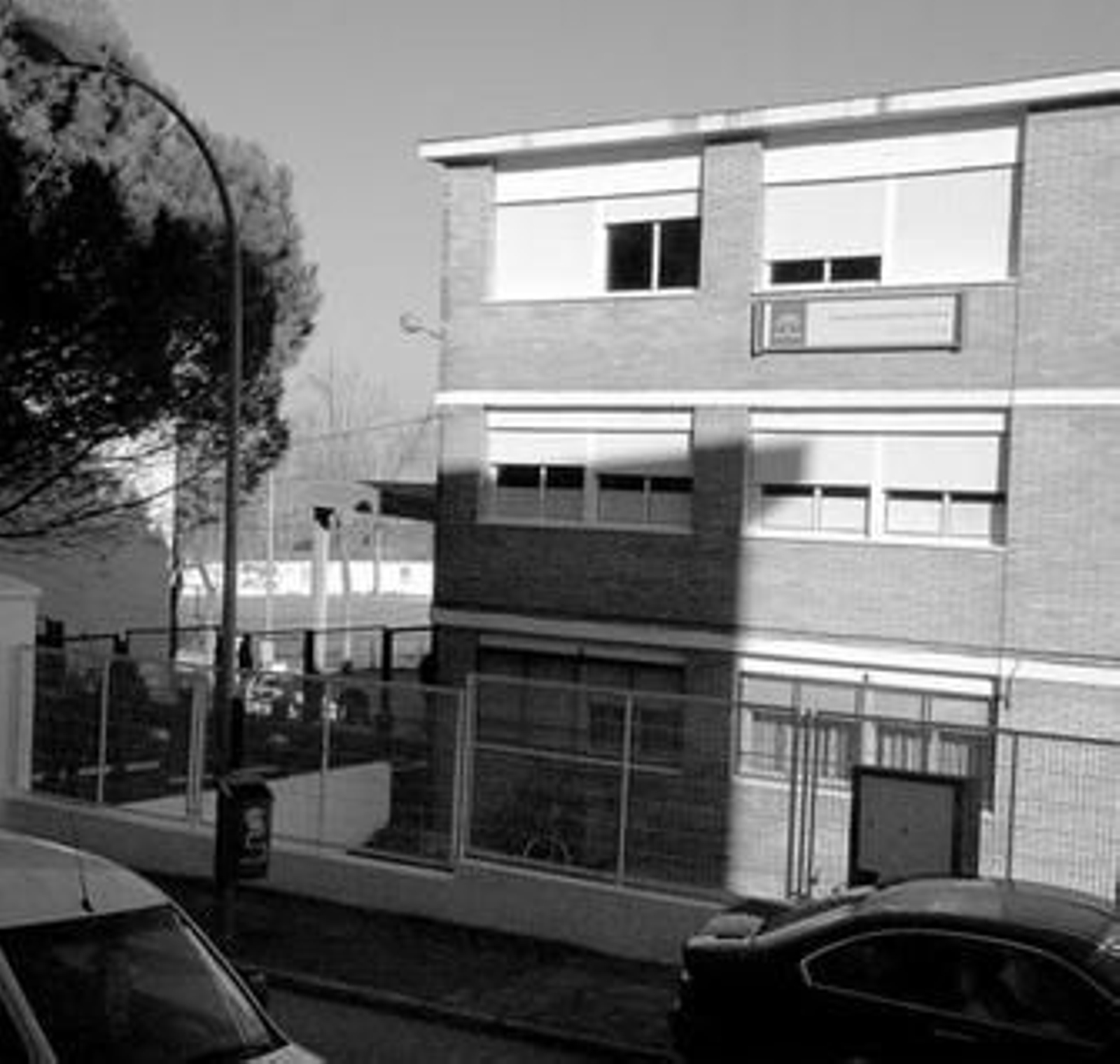 Fachada del colegio público San Juan de Dios.