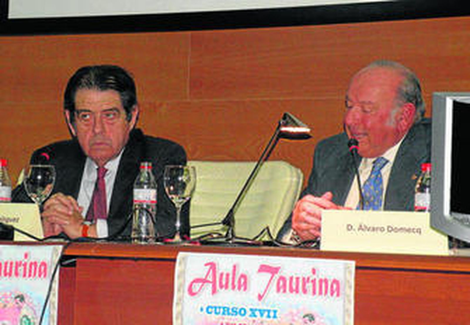 Jerónimo Roldán y Álvaro Domecq Romero, en la primera sesión de Aula Taurina en el Campus de Jerez.