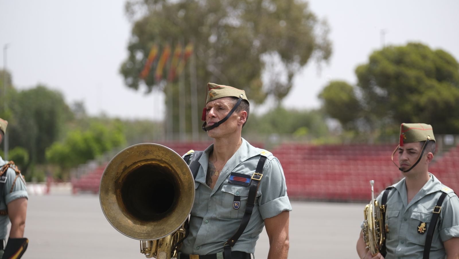 Visita de la Ministra de Defensa Margarita Robles a La Legión Española, en Viator