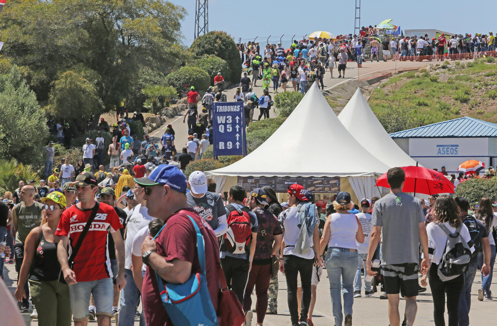 El ambiente en la Motorada, en imágenes