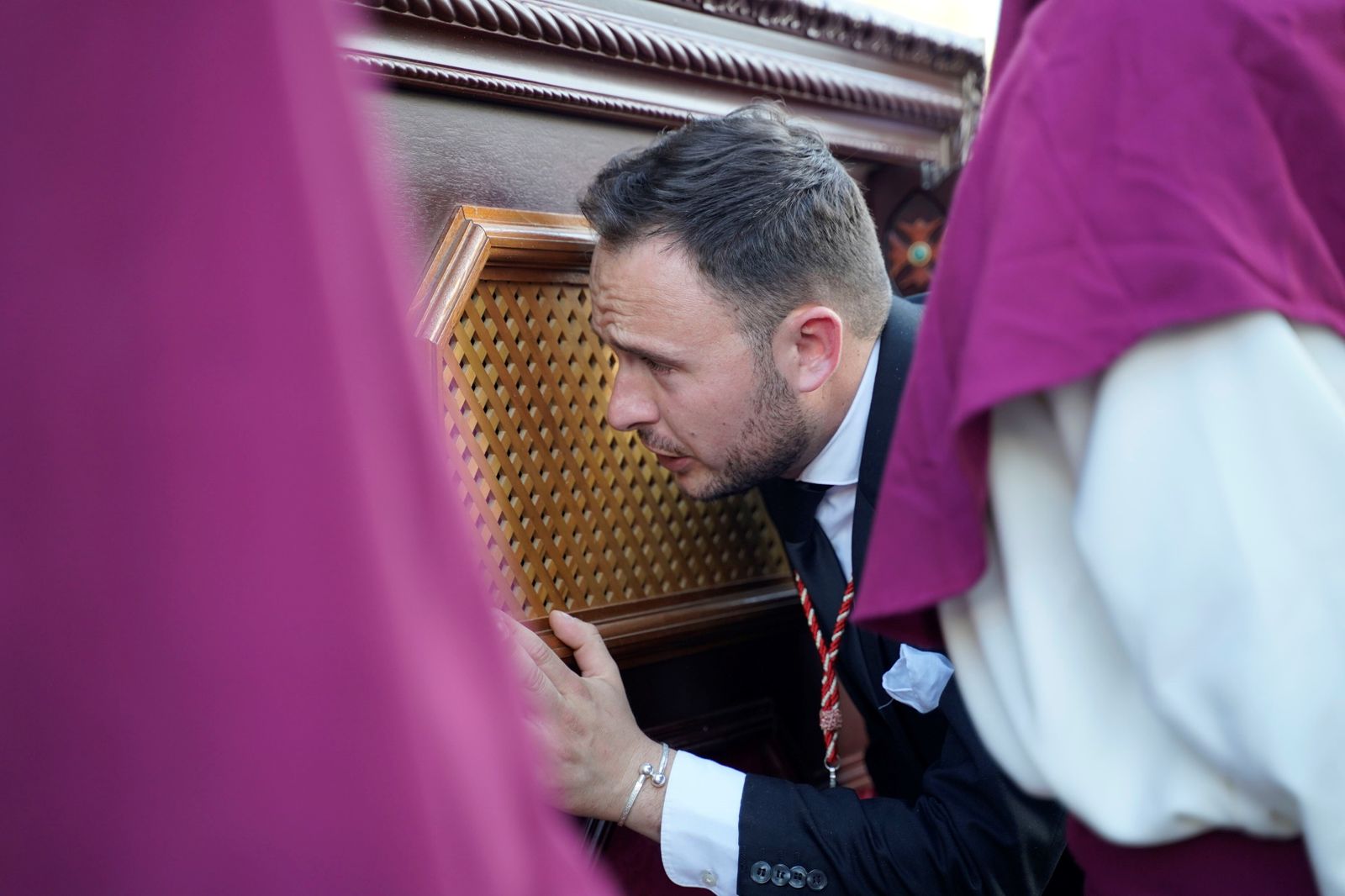 Sábado de Pasión en Córdoba: la procesión de Las Lágrimas, en imágenes