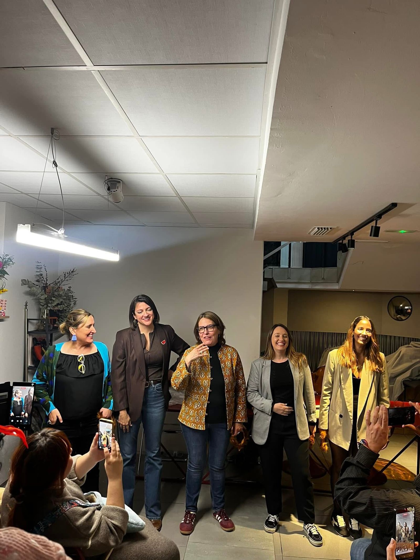 Expertas en humor político