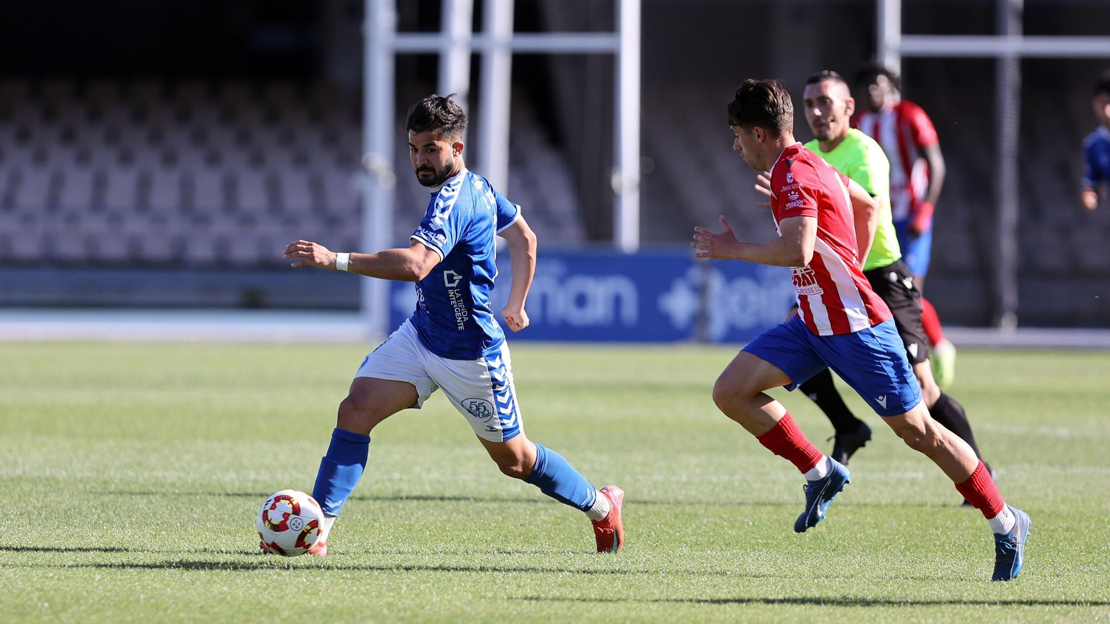 Imágenes del Xerez DFC contra el Don Benito en Chapín