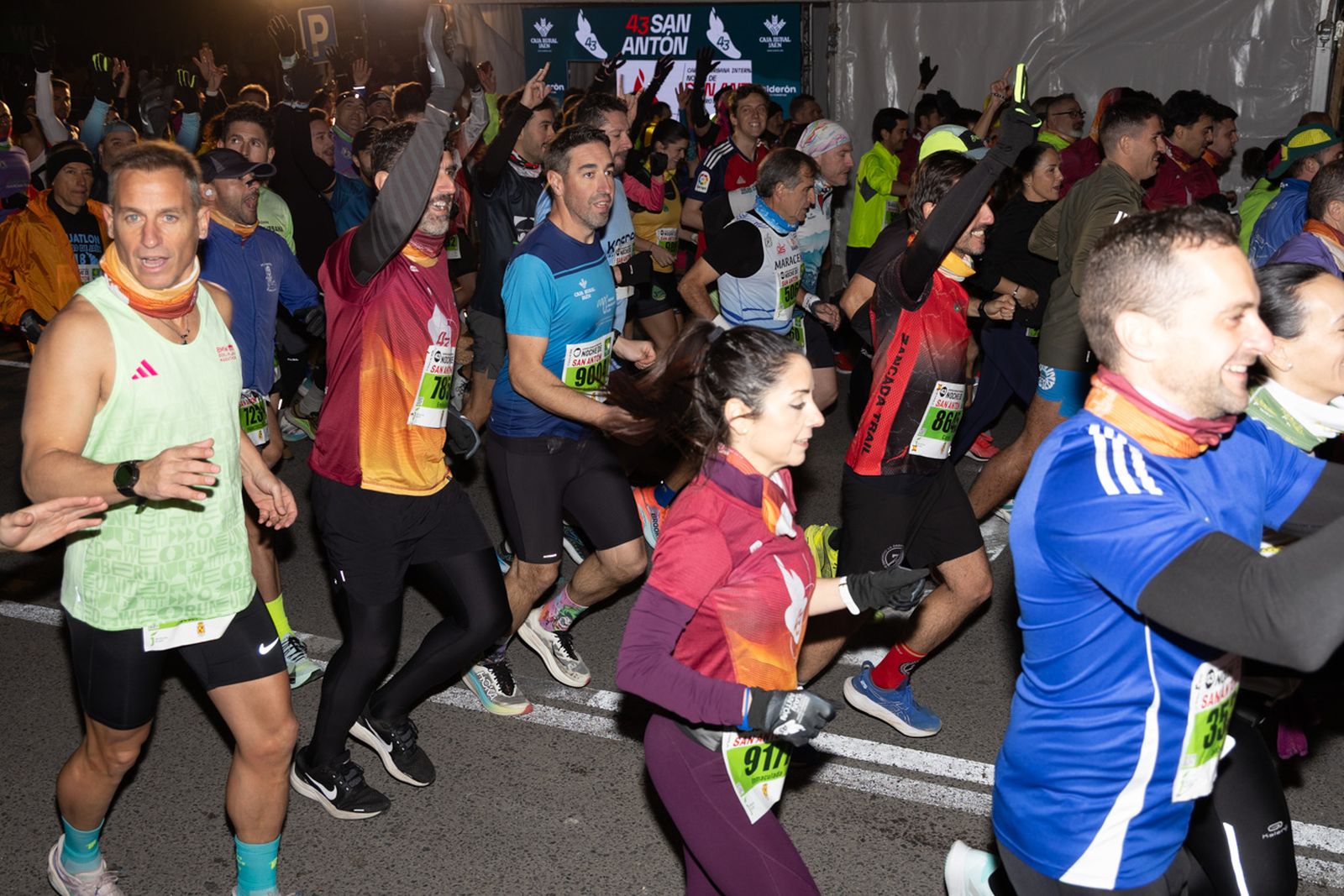 Encuéntrate en la salida de la Carrera de San Antón 2026 (1), en imágenes