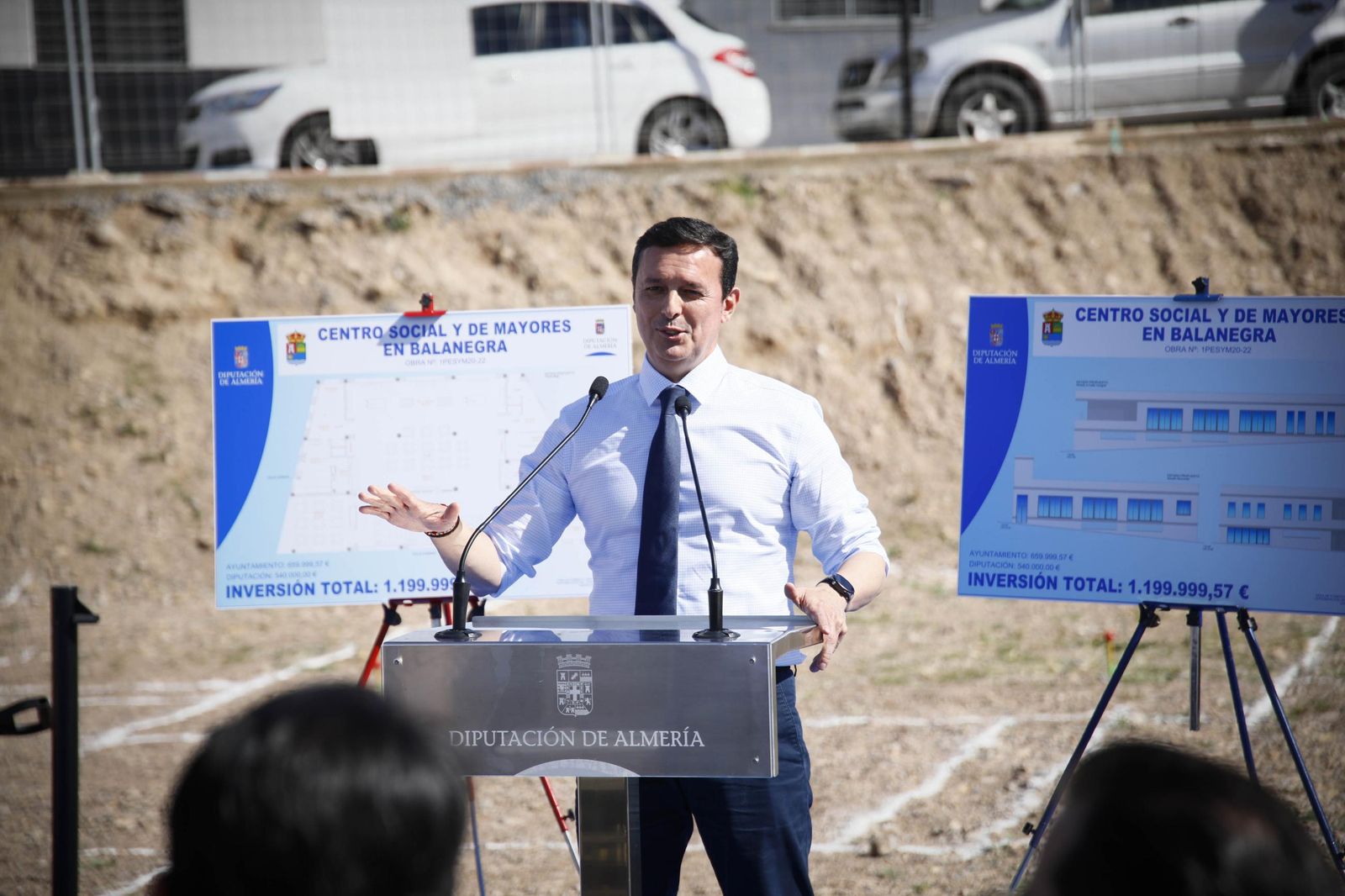 Las imágenes de la primera piedra del Centro de mayores en Balanegra