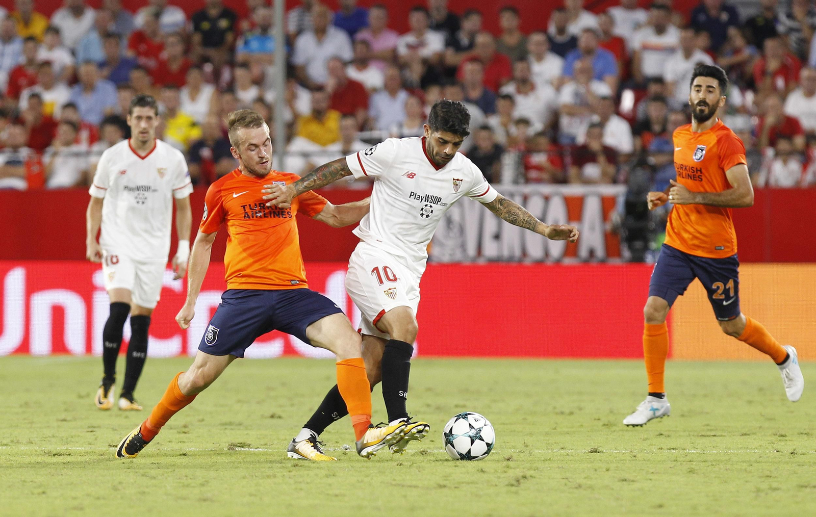 Las imágenes del Sevilla-Basaksehir