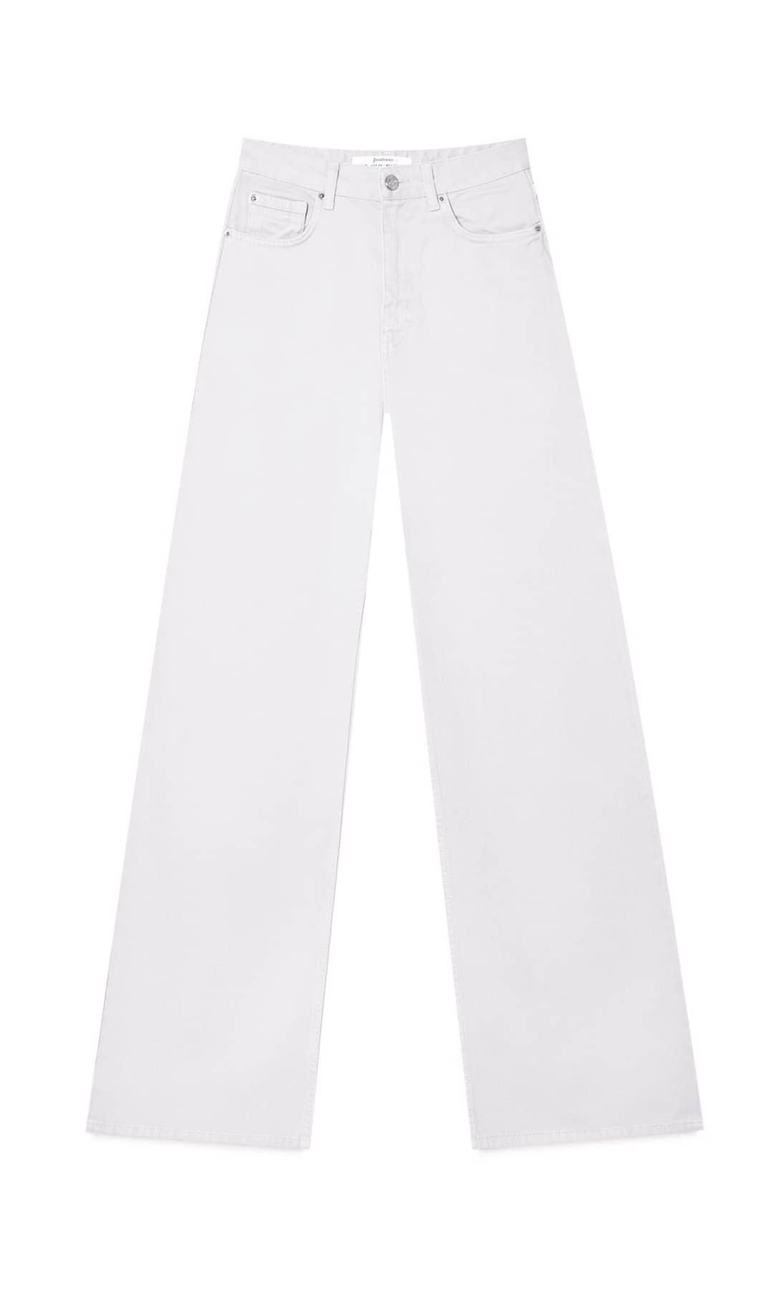 Los vaqueros blancos 'wide leg' de Stradivarius.