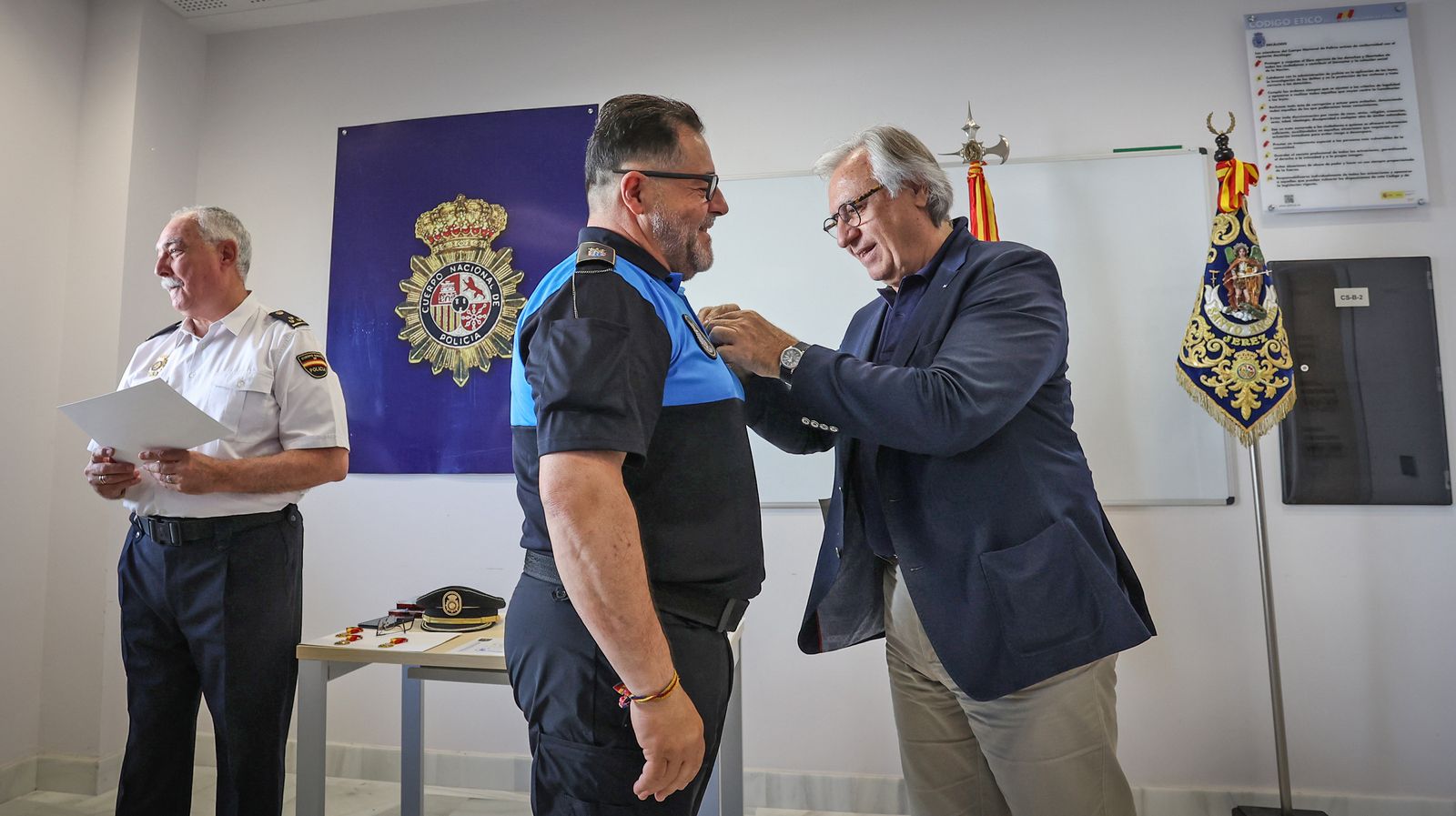 Imágenes de la entrega de las medallas de oro del Santo Ángel