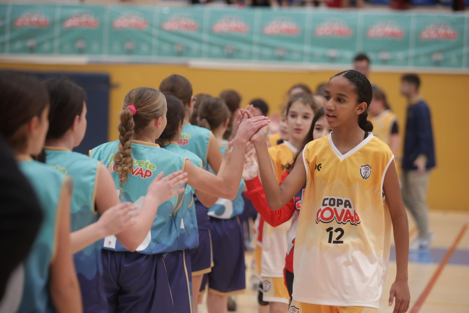 Copa COVAP en Martos: deporte, hábitos saludables y gestión emocional, en imágenes