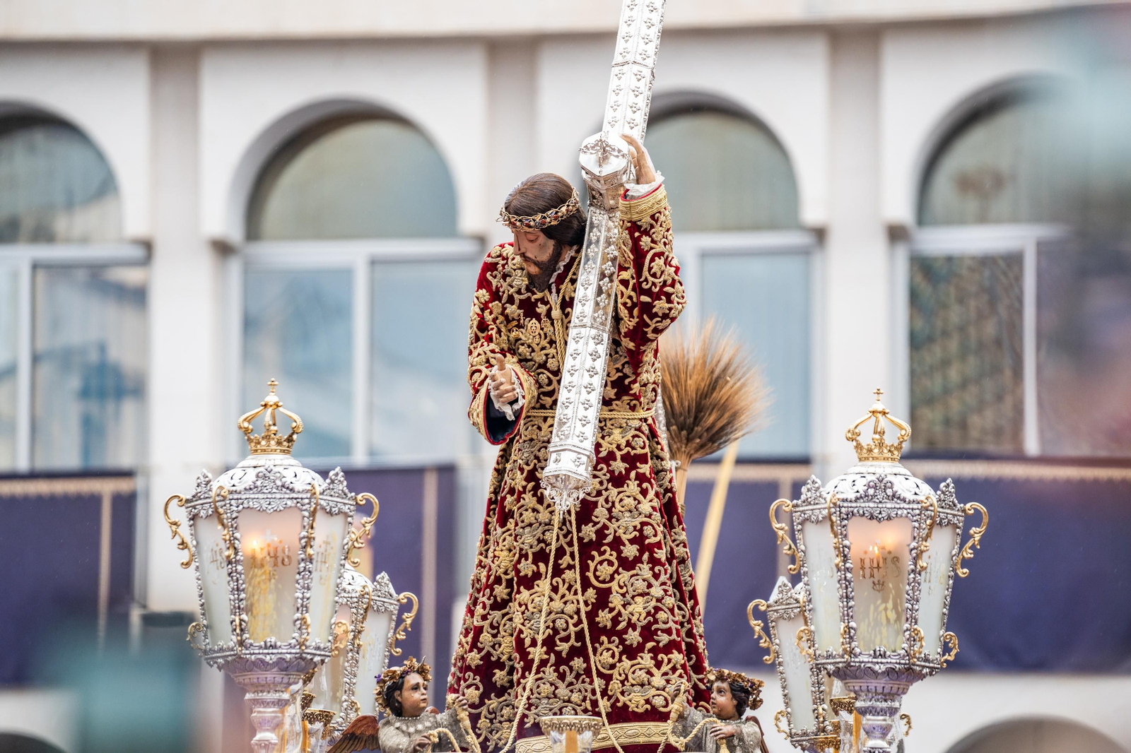 Viernes Santo en Lucena: las imágenes de la procesión de Nuestro Padre Jesús Nazareno