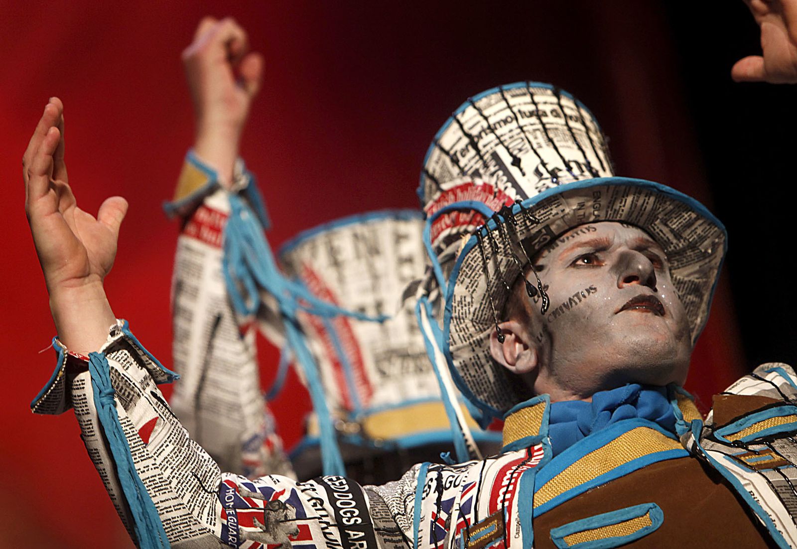 Las imágenes de la decimoctava función de clasificatorias