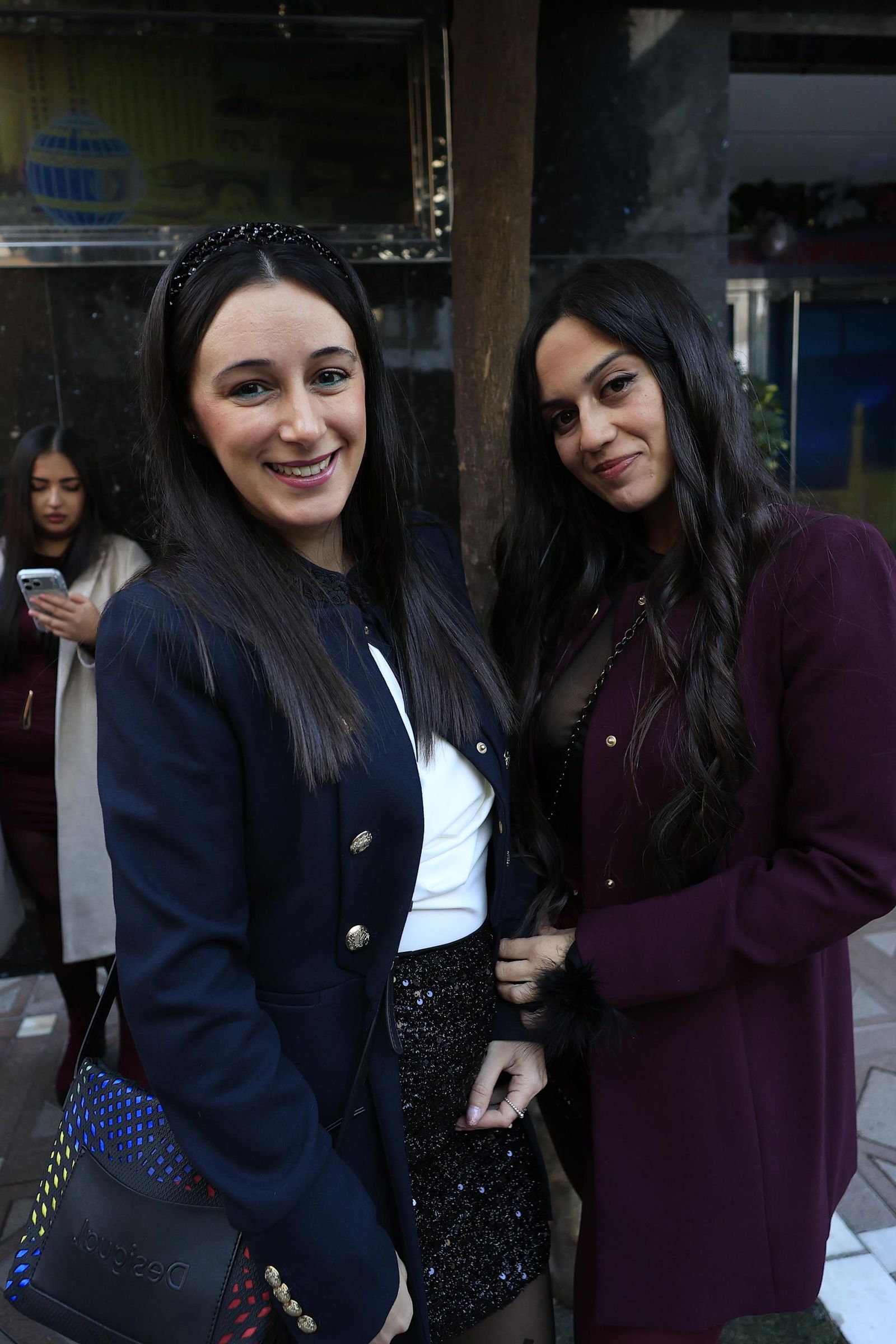 La Línea explota de gente en la tardebuena más animada, en imágenes