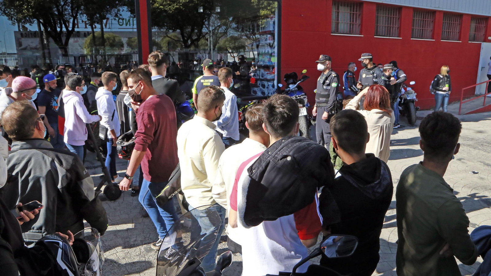 Imágenes del ambiente motero en Jerez