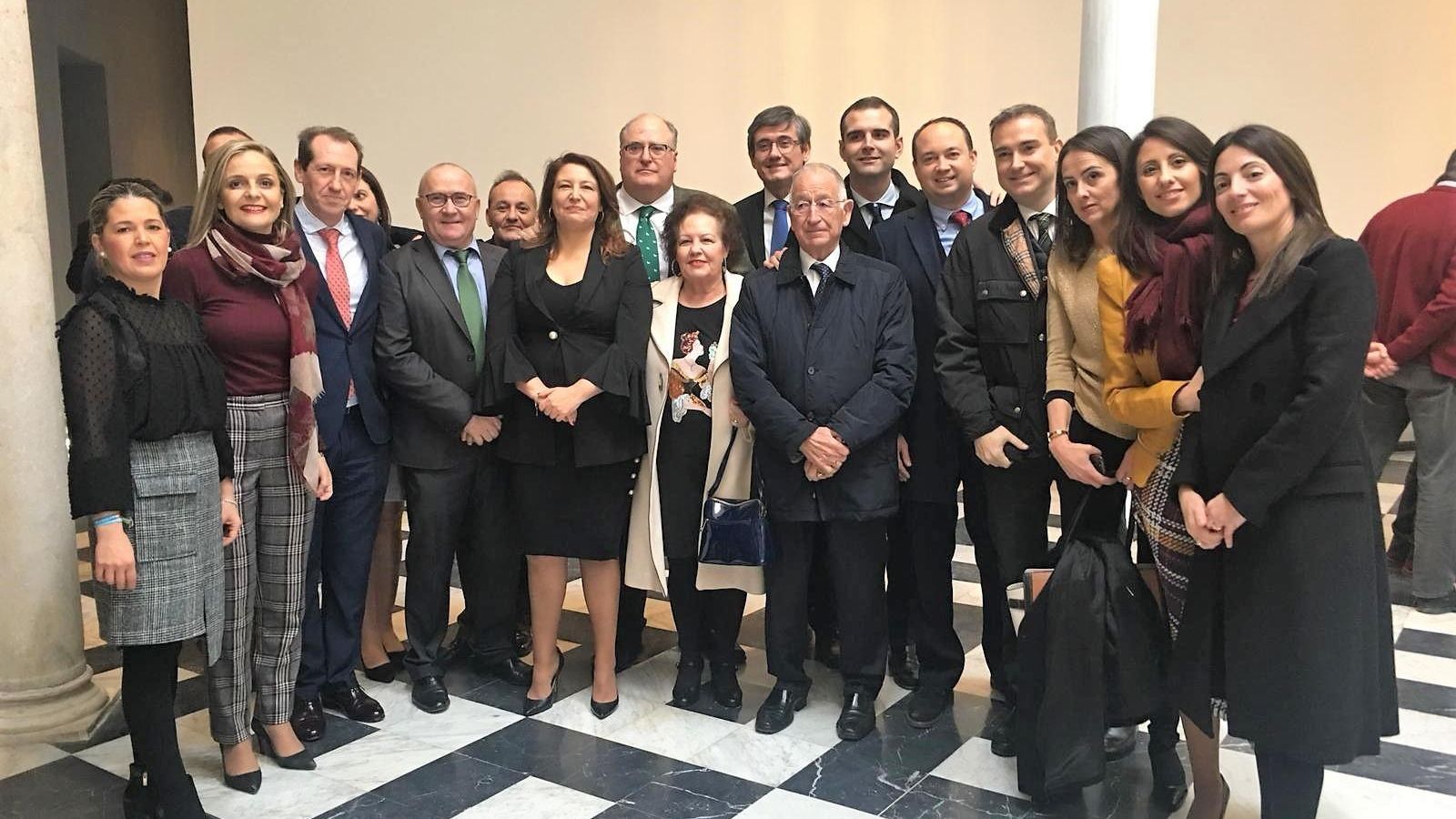 Dirigentes y cargos de la familia del PP almeriense arroparon a la nueva consejera