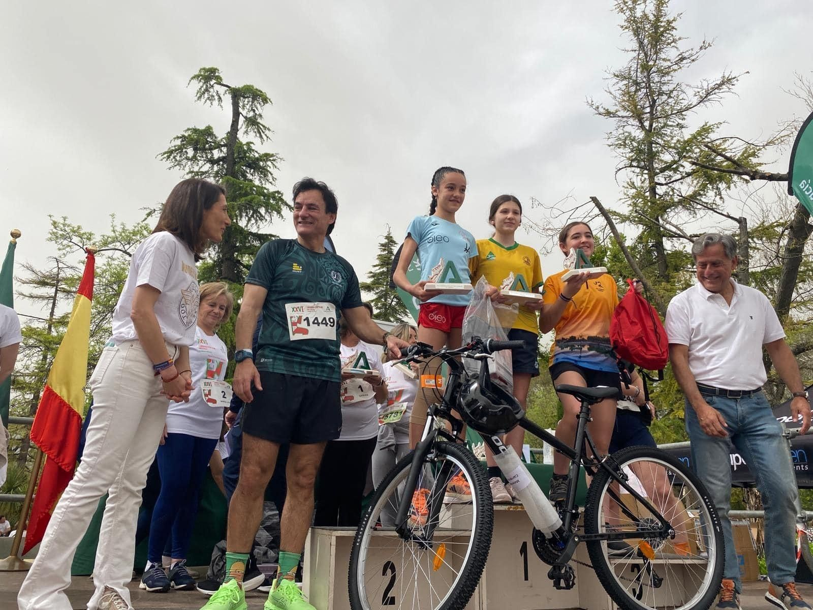 En Imágenes: entrega de reconocimientos XXVI Carrera Popular por la Salud y II Caminata Inclusiva