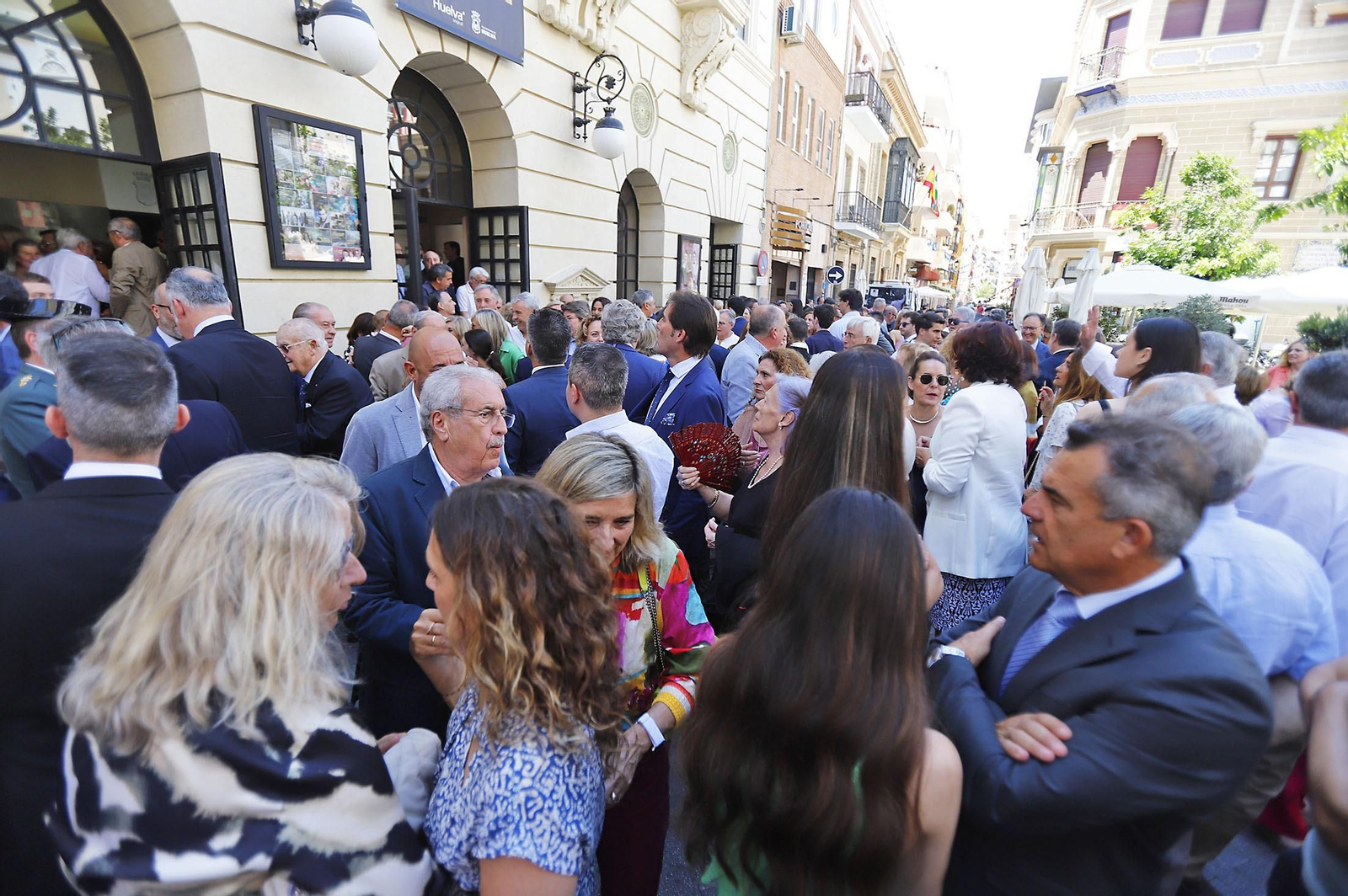 Imágenes de la toma de posesión de Pilar Miranda como alcaldesa de Huelva