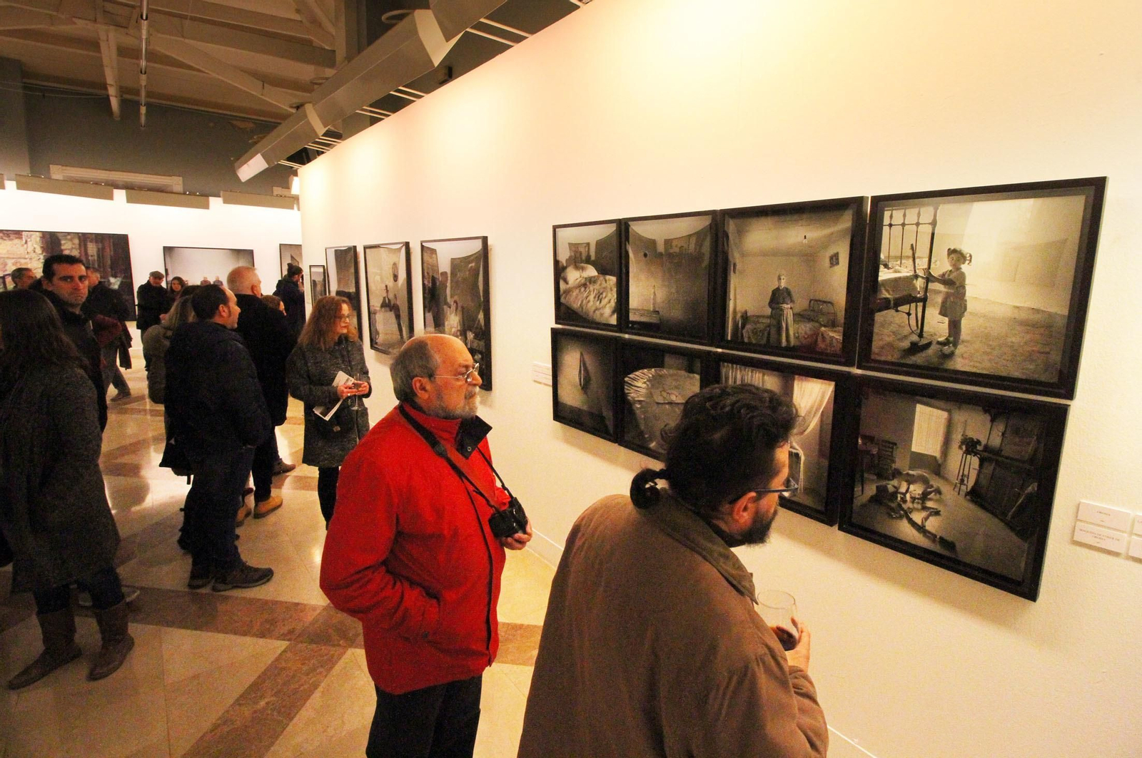 Imágenes de la inauguración de dos exposiciones de Latitudes: 'Cespedosa', de Castro Prieto, y 'Untitled', de Teun Hocks