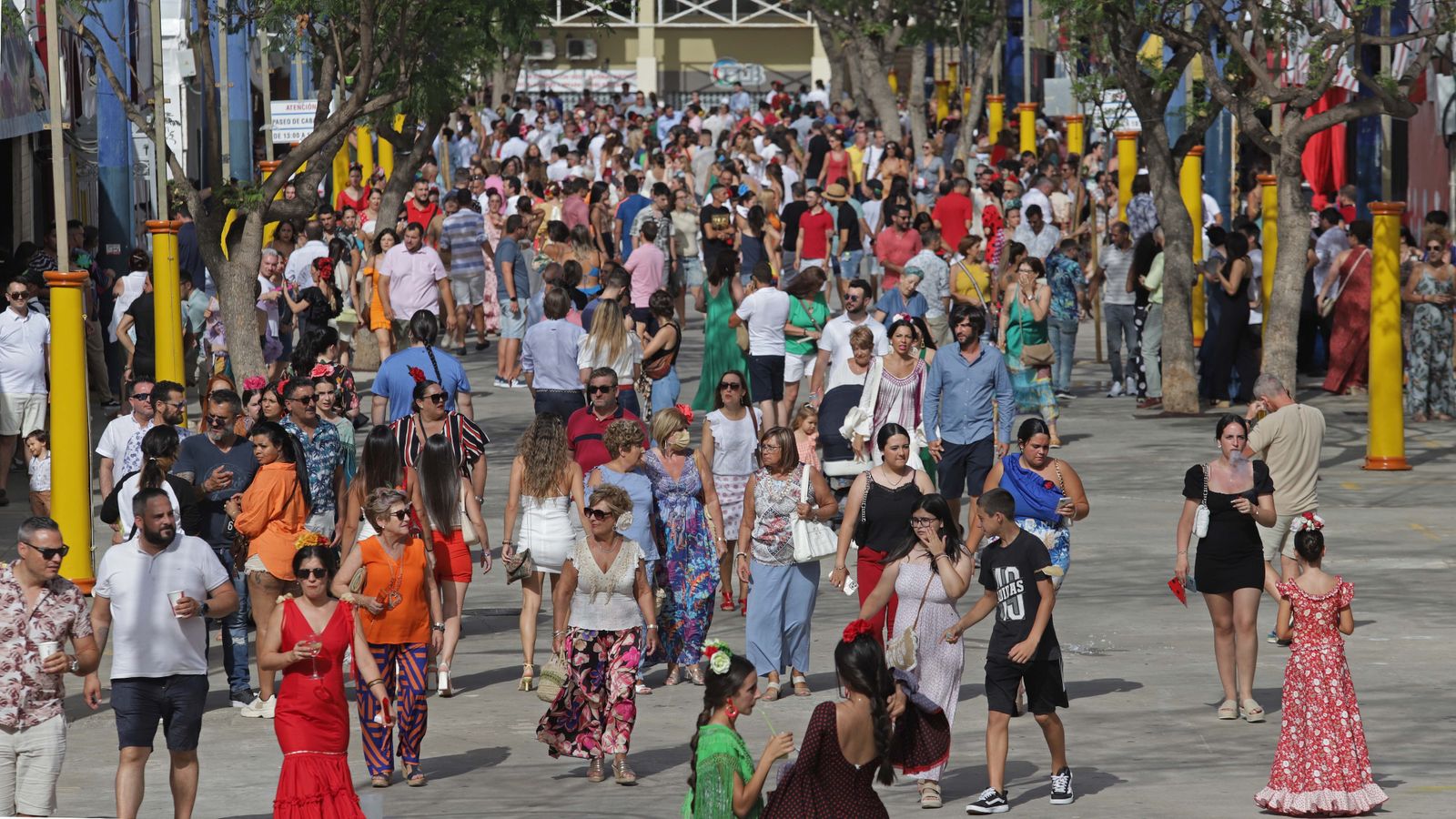 Fotos del Domingo por Sevillanas en la Feria Real de Algeciras