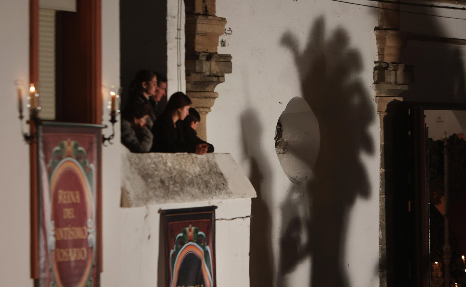 Imágenes de las Hermandades de la madrugada del Viernes Santo en Jerez 2025