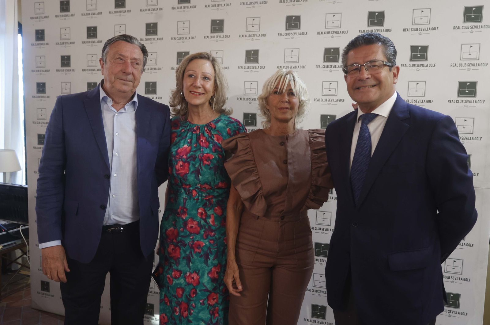 Inauguración de la exposición por del 30 aniversario Del Real Club de Golf