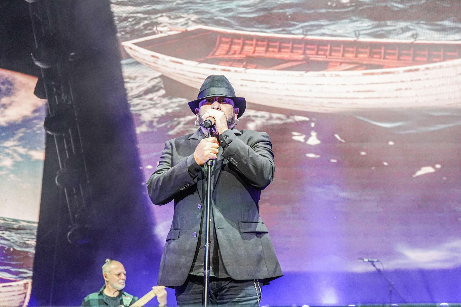 Las mejores imágenes del concierto de El Barrio en Granada