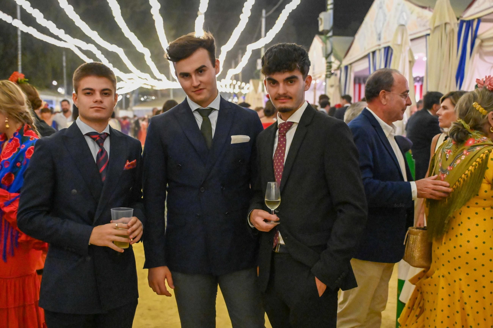 Imágenes del ambiente del ambiente de la noche del sábado en la Feria de Otoño y del Caballo 2025 de Huelva