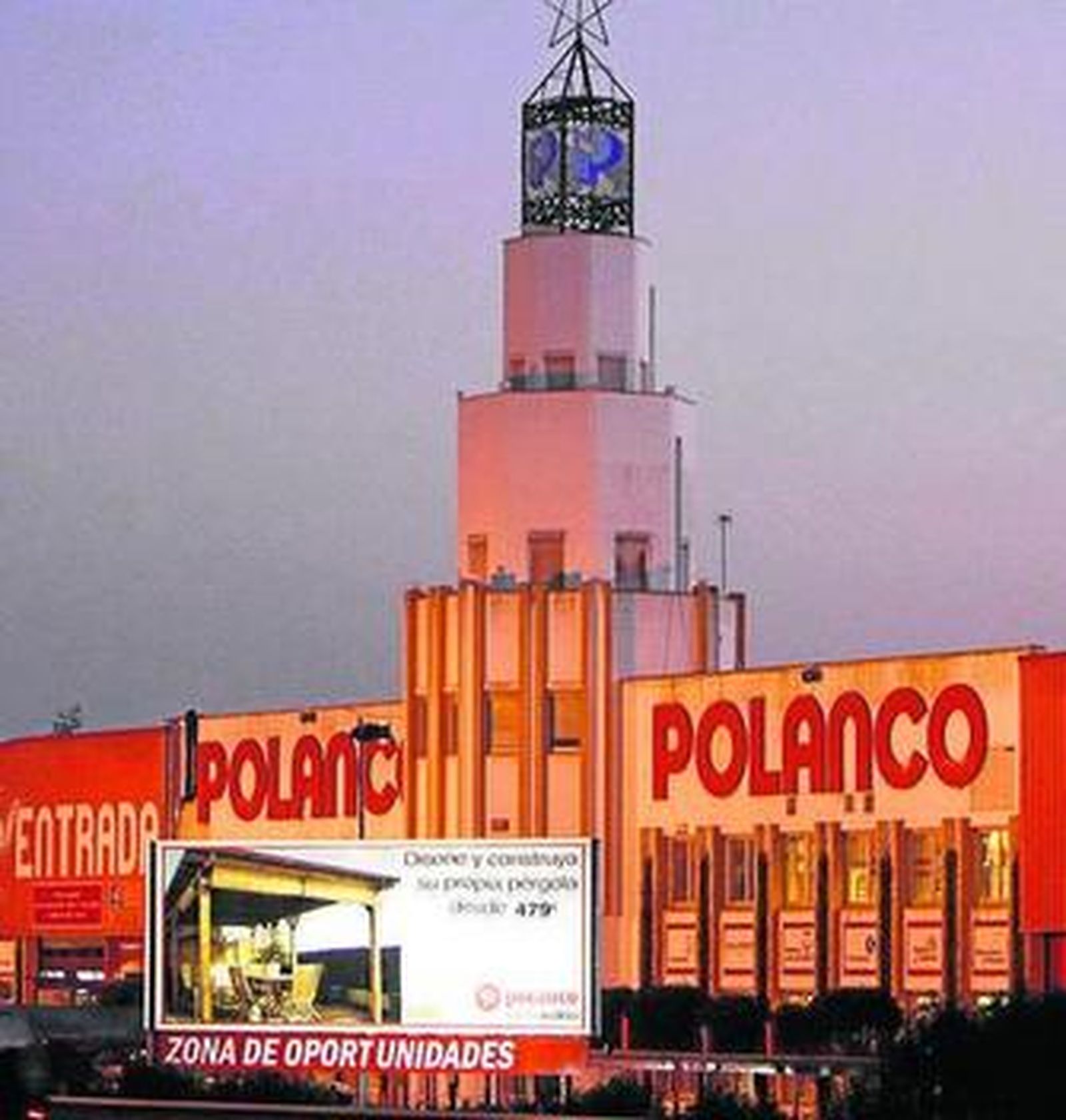 Fachada de las instalaciones de Maderas Polanco, en Chiclana.