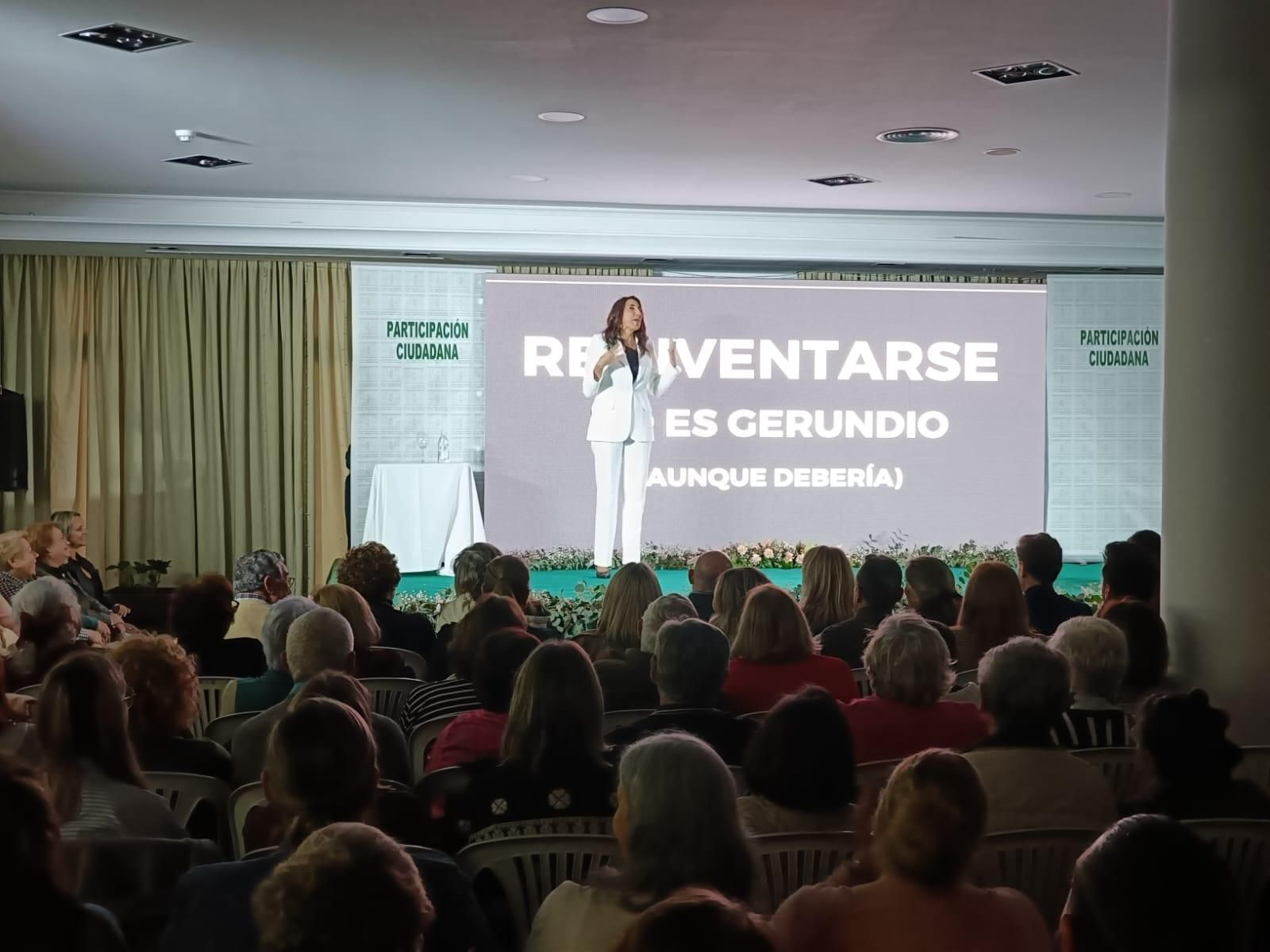 Paz Padilla y su motivador discurso llena en Los Barrios