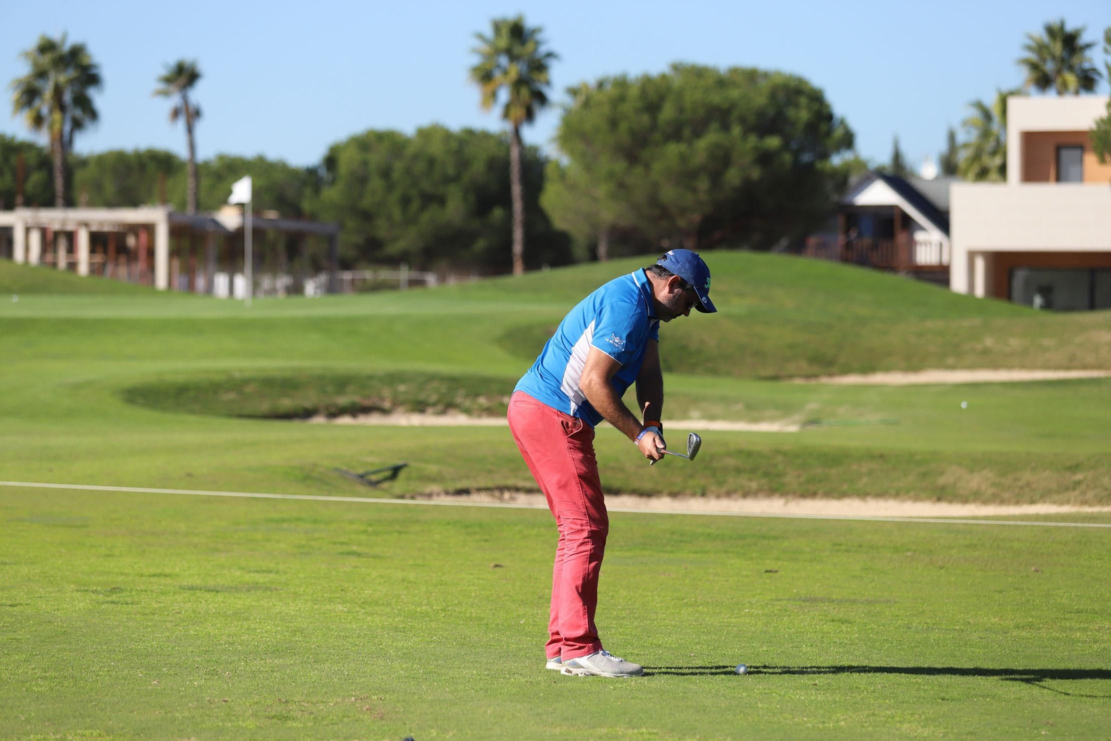 Golfista en el campo de golf de La Monacilla.